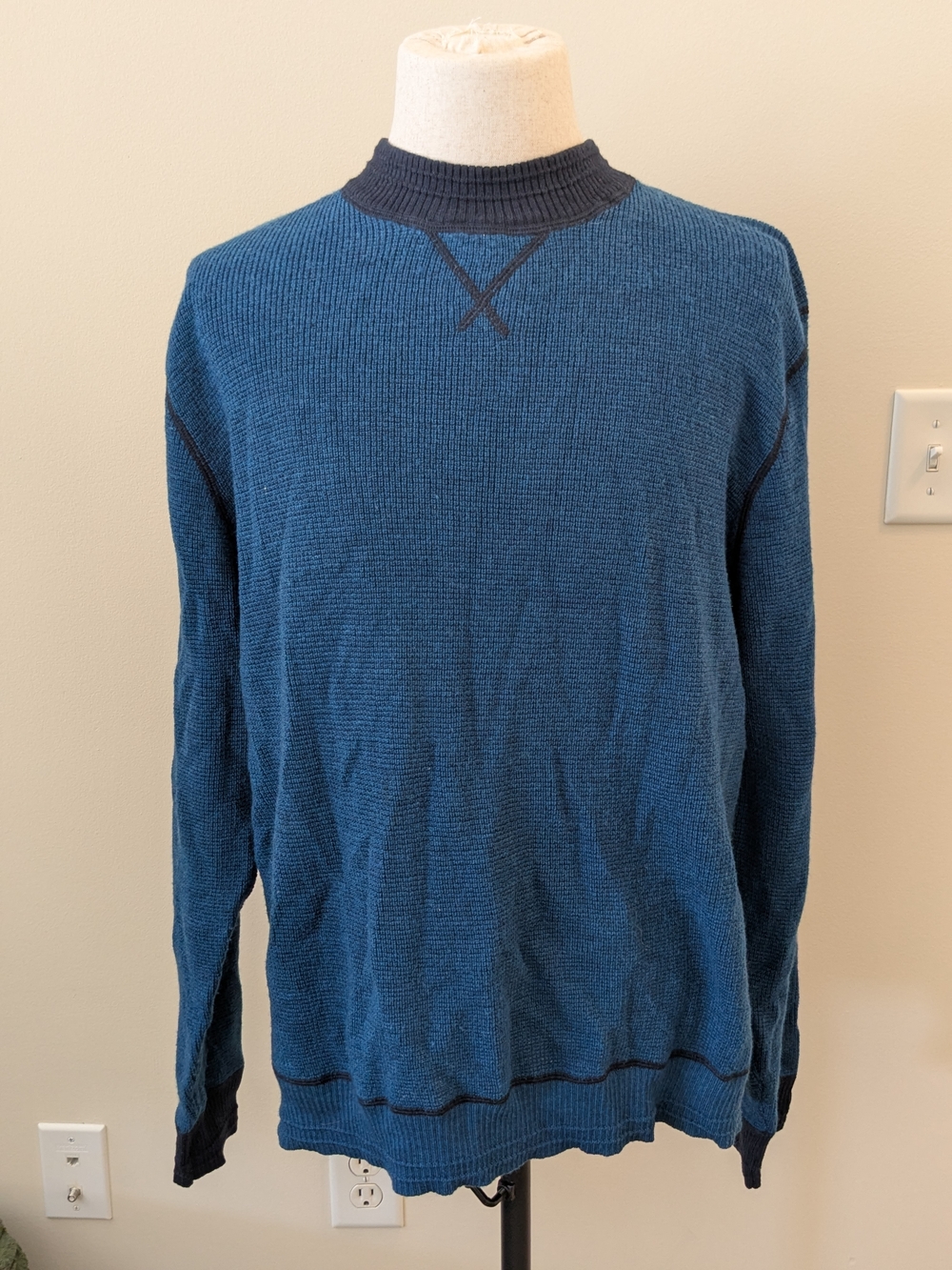 Men's Indigo Crewneck Knit Long Sleeve Shirt